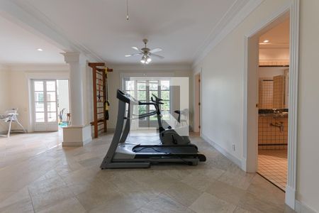 Casa para alugar com 1200m², 5 quartos e 8 vagas Casa para alugar com 1200m², 5 quartos e 8 vagasAcademia