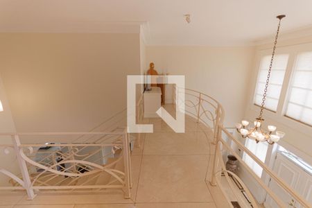 Casa para alugar com 1200m², 5 quartos e 8 vagas Casa para alugar com 1200m², 5 quartos e 8 vagascorredor