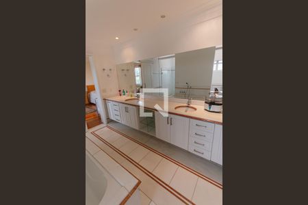 Casa para alugar com 1200m², 5 quartos e 8 vagas Casa para alugar com 1200m², 5 quartos e 8 vagasbanheiro 3