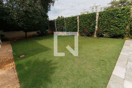 Casa para alugar com 1200m², 5 quartos e 8 vagas Casa para alugar com 1200m², 5 quartos e 8 vagasquintal