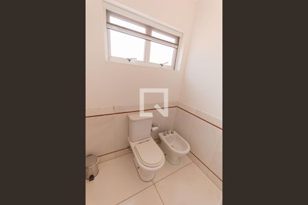 Casa para alugar com 1200m², 5 quartos e 8 vagas Casa para alugar com 1200m², 5 quartos e 8 vagasbanheiro 3