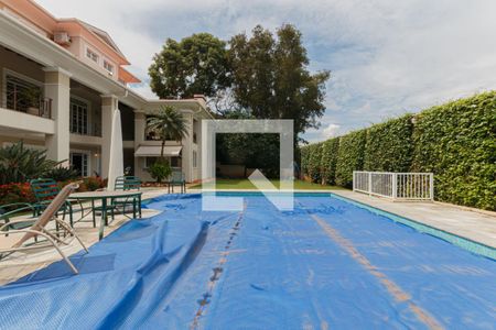 Casa para alugar com 1200m², 5 quartos e 8 vagas Casa para alugar com 1200m², 5 quartos e 8 vagasÁrea comum - Piscina