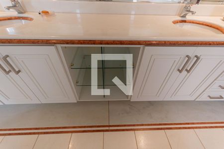 Casa para alugar com 1200m², 5 quartos e 8 vagas Casa para alugar com 1200m², 5 quartos e 8 vagasbanheiro 3