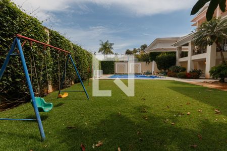 Casa para alugar com 1200m², 5 quartos e 8 vagas Casa para alugar com 1200m², 5 quartos e 8 vagasquintal