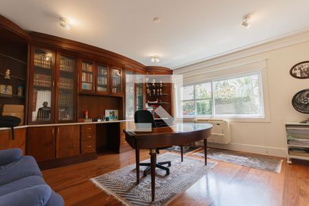 Casa para alugar com 1200m², 5 quartos e 8 vagas Casa para alugar com 1200m², 5 quartos e 8 vagasescritório