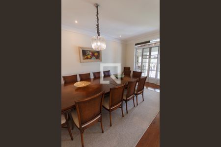 Casa para alugar com 1200m², 5 quartos e 8 vagas Casa para alugar com 1200m², 5 quartos e 8 vagasSala de Jantar