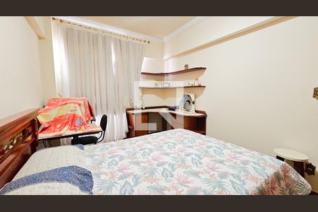 Apartamento à venda com 200m², 5 quartos e 2 vagas Apartamento à venda com 200m², 5 quartos e 2 vagasQuarto 03