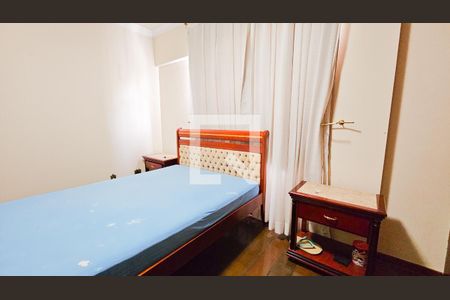 Apartamento à venda com 200m², 5 quartos e 2 vagas Apartamento à venda com 200m², 5 quartos e 2 vagasSuíte 01