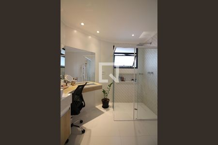 Apartamento à venda com 155m², 3 quartos e 2 vagasBanheiro da Suíte 1