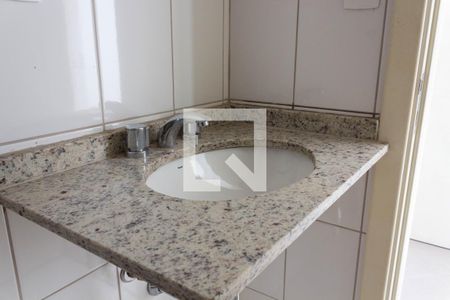 Apartamento à venda com 94m², 3 quartos e 2 vagas Apartamento à venda com 94m², 3 quartos e 2 vagasBanheiro