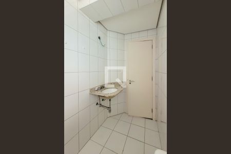 Apartamento à venda com 132m², 3 quartos e 2 vagas Apartamento à venda com 132m², 3 quartos e 2 vagasBanheiro da Suíte