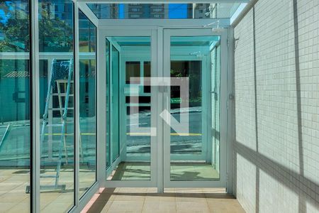 Apartamento à venda com 132m², 3 quartos e 2 vagas Apartamento à venda com 132m², 3 quartos e 2 vagasÁrea Comum