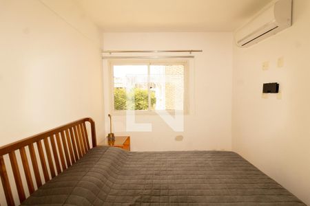 Quarto de apartamento para alugar com 3 quartos, 104m² em Jardim Botânico, Rio de Janeiro
