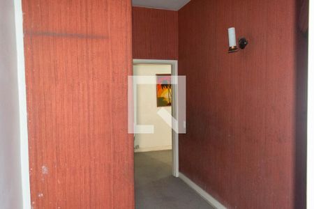 Apartamento à venda com 197m², 3 quartos e 1 vaga Apartamento à venda com 197m², 3 quartos e 1 vagaHall
