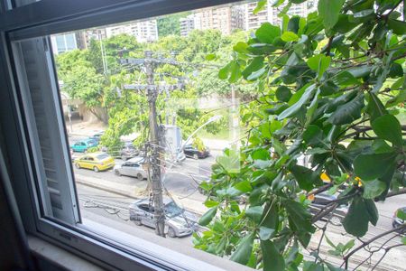 Apartamento à venda com 197m², 3 quartos e 1 vaga Apartamento à venda com 197m², 3 quartos e 1 vagaVista