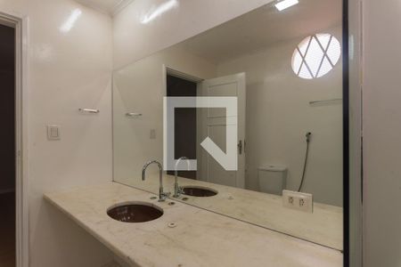 Casa à venda com 283m², 4 quartos e 4 vagas Casa à venda com 283m², 4 quartos e 4 vagasBanheiro da Suíte 1