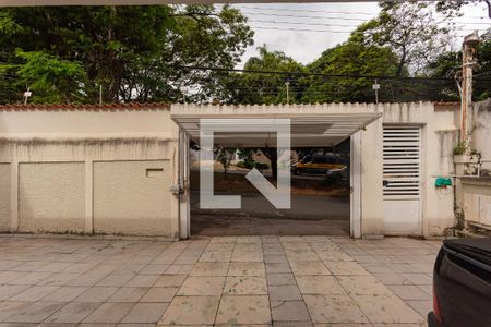 Casa à venda com 283m², 4 quartos e 4 vagas Casa à venda com 283m², 4 quartos e 4 vagasGaragem