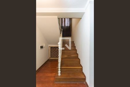 Casa à venda com 283m², 4 quartos e 4 vagas Casa à venda com 283m², 4 quartos e 4 vagasHall de entrada