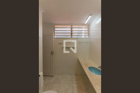 Casa à venda com 283m², 4 quartos e 4 vagas Casa à venda com 283m², 4 quartos e 4 vagasBanheiro da Suíte 2