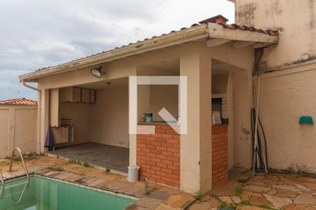 Casa à venda com 283m², 4 quartos e 4 vagas Casa à venda com 283m², 4 quartos e 4 vagaschu