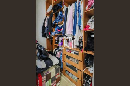 Apartamento à venda com 131m², 3 quartos e 2 vagas2 Andar - Closet do Quarto Suíte