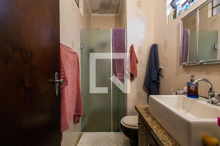 Casa à venda com 200m², 4 quartos e 2 vagasBanheiro 1