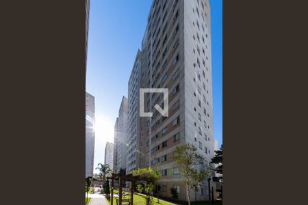 Apartamento à venda com 45m², 2 quartos e 1 vaga Apartamento à venda com 45m², 2 quartos e 1 vagaFachada