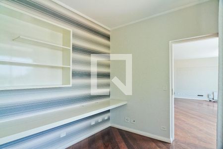 Casa à venda com 465m², 4 quartos e 5 vagas Casa à venda com 465m², 4 quartos e 5 vagasEscritório