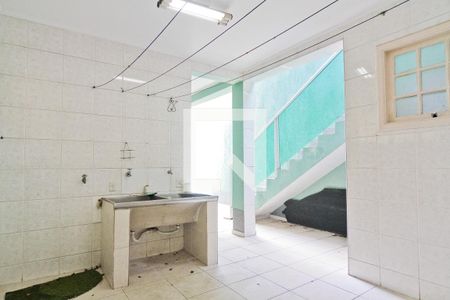 Casa à venda com 465m², 4 quartos e 5 vagas Casa à venda com 465m², 4 quartos e 5 vagasÁrea de Serviço