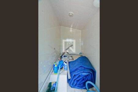 Casa à venda com 465m², 4 quartos e 5 vagas Casa à venda com 465m², 4 quartos e 5 vagasSauna