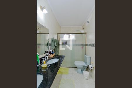 Casa à venda com 190m², 3 quartos e 3 vagasBanheiro da Suíte