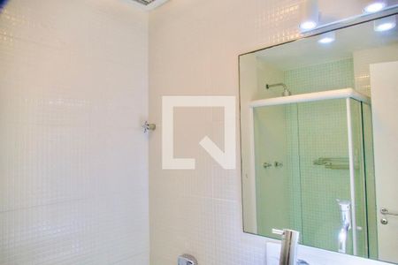 Apartamento à venda com 85m², 3 quartos e 1 vaga Apartamento à venda com 85m², 3 quartos e 1 vagaBanheiro social