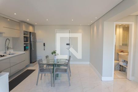 Apartamento à venda com 60m², 2 quartos e 1 vaga Apartamento à venda com 60m², 2 quartos e 1 vagaSala/Cozinha