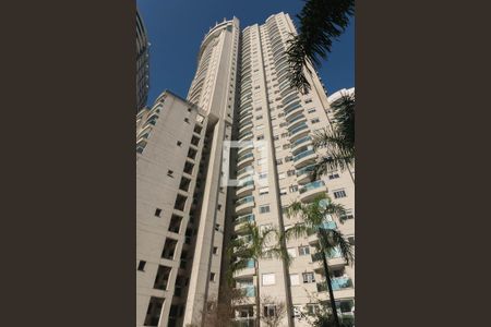 Apartamento à venda com 60m², 2 quartos e 1 vaga Apartamento à venda com 60m², 2 quartos e 1 vagaFachada