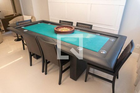 Apartamento à venda com 60m², 2 quartos e 1 vaga Apartamento à venda com 60m², 2 quartos e 1 vagaSala de Jogos