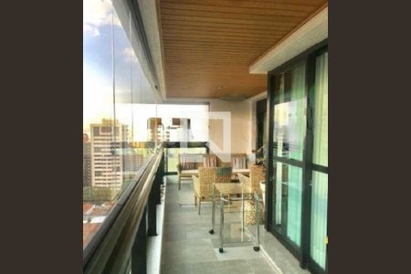 Apartamento à venda com 235m², 4 quartos e 4 vagas