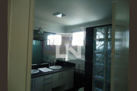 Casa à venda com 309m², 4 quartos e 6 vagas