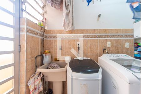 Apartamento à venda com 77m², 2 quartos e 1 vaga Apartamento à venda com 77m², 2 quartos e 1 vagaÁrea de Serviço