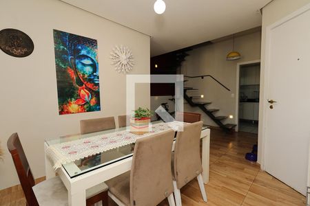 Apartamento à venda com 244m², 4 quartos e 3 vagas Apartamento à venda com 244m², 4 quartos e 3 vagasSala 2