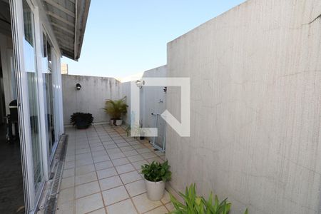 Apartamento à venda com 244m², 4 quartos e 3 vagas Apartamento à venda com 244m², 4 quartos e 3 vagasVaranda da Sala