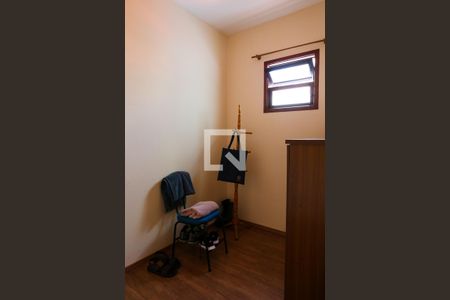 Casa à venda com 250m², 5 quartos e 4 vagas Casa à venda com 250m², 5 quartos e 4 vagasEscritorio da Suite 3