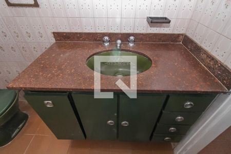 Casa à venda com 113m², 2 quartos e 1 vagaBanheiro