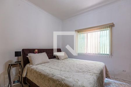 Casa à venda com 200m², 2 quartos e 2 vagas Casa à venda com 200m², 2 quartos e 2 vagasSuite