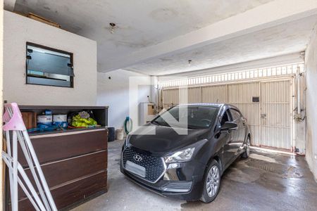 Casa à venda com 200m², 2 quartos e 2 vagas Casa à venda com 200m², 2 quartos e 2 vagasGaragem