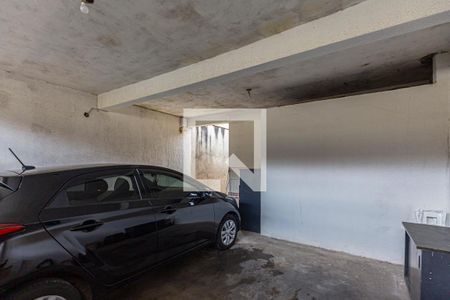 Casa à venda com 200m², 2 quartos e 2 vagas Casa à venda com 200m², 2 quartos e 2 vagasGaragem