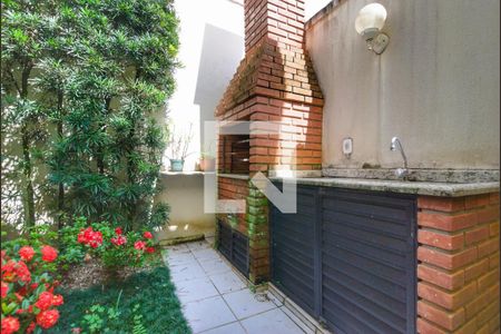 Casa de condomínio à venda com 260m², 4 quartos e 4 vagas Casa de condomínio à venda com 260m², 4 quartos e 4 vagasChurrasqueira