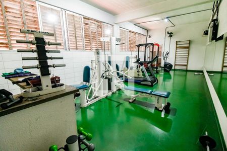 Apartamento à venda com 300m², 3 quartos e 5 vagas Apartamento à venda com 300m², 3 quartos e 5 vagasÁrea comum - Academia