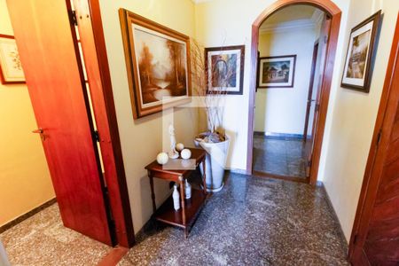 Apartamento à venda com 300m², 3 quartos e 5 vagas Apartamento à venda com 300m², 3 quartos e 5 vagasDetalhes da sala