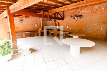 Apartamento à venda com 300m², 3 quartos e 5 vagas Apartamento à venda com 300m², 3 quartos e 5 vagasÁrea comum - Churrasqueira