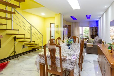 Casa à venda com 174m², 2 quartos e 6 vagasSala de jantar